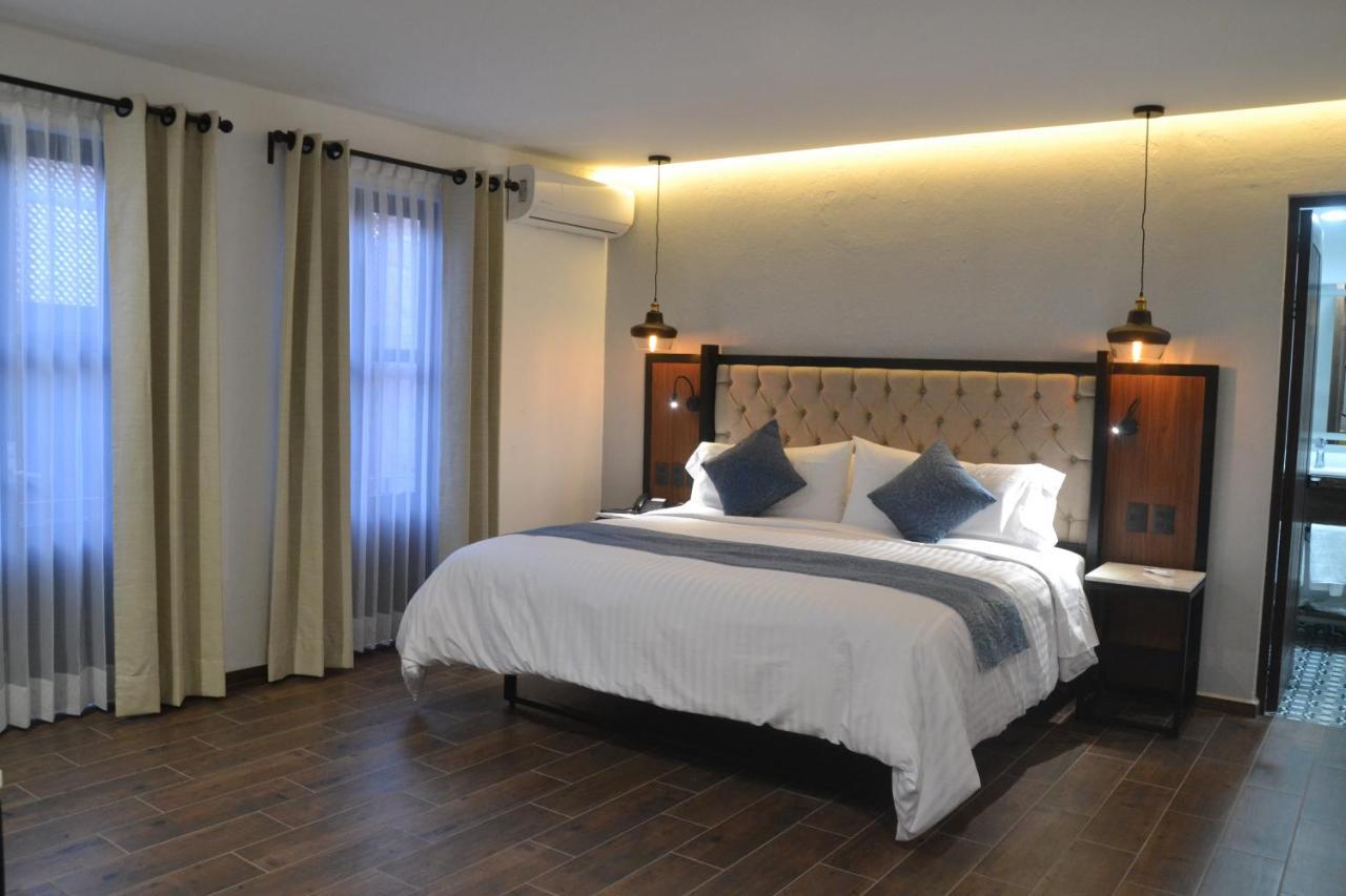 Hotel Boutique Casa Loreta เกเรตาโร ภายนอก รูปภาพ