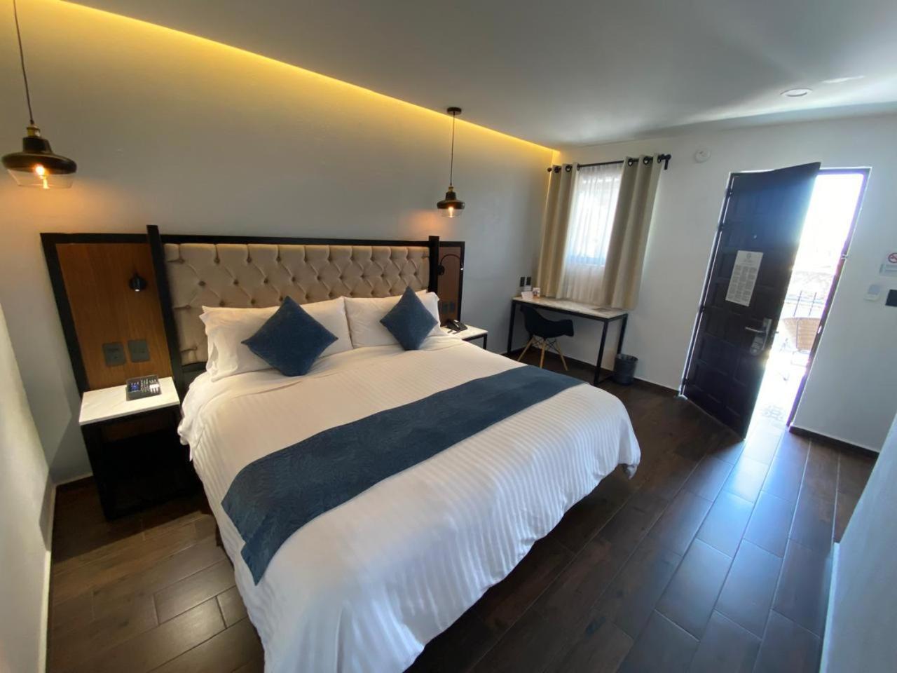 Hotel Boutique Casa Loreta เกเรตาโร ภายนอก รูปภาพ